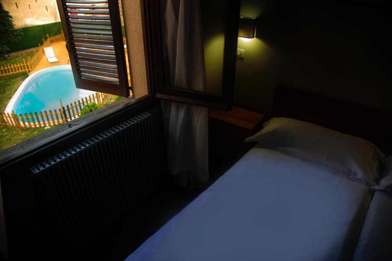 Hotel Fiesta Mega Only Adults Darnius Esterno foto