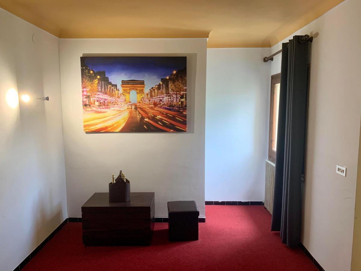 Hotel Fiesta Mega Only Adults Darnius Esterno foto
