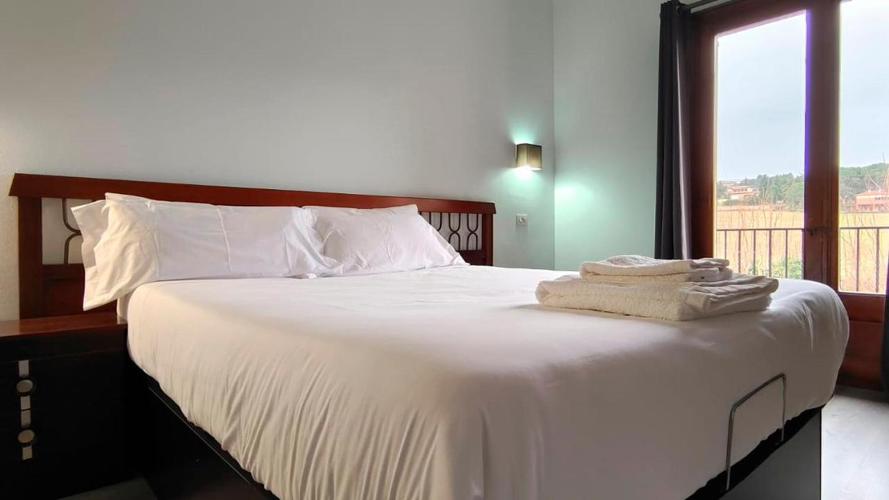 Hotel Fiesta Mega Only Adults Darnius Esterno foto